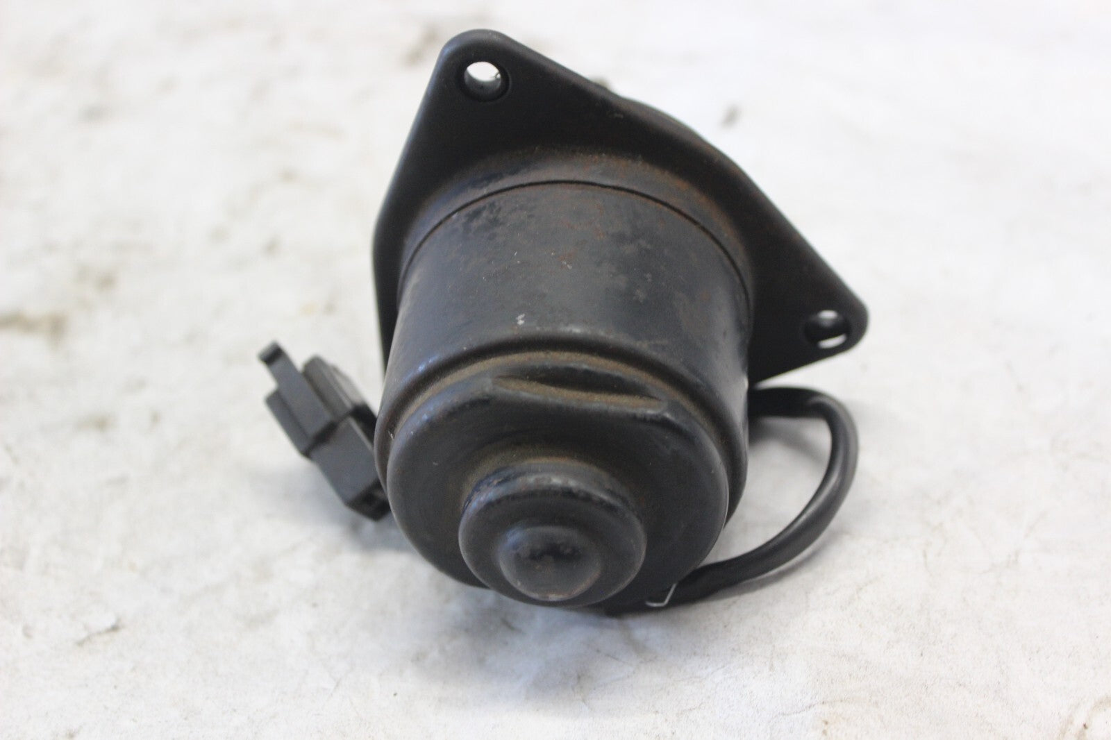 FAN MOTOR 19030-KE8-004 1982 HONDA GOLDWING GL1100A