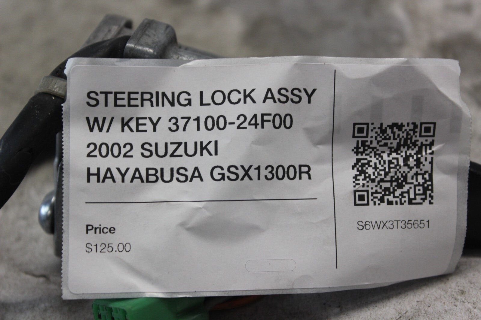 STEERING LOCK ASSY W/ KEY 37100-24F00 2002 SUZUKI HAYABUSA GSX1300R
