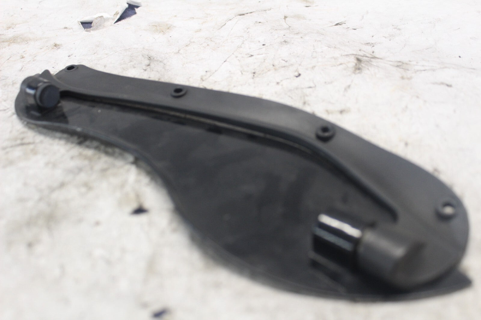 FAIRING AIR DEFLECTOR RIGHT 58128-08 2010 H-D ULTRA CLASSIC FLHTCU