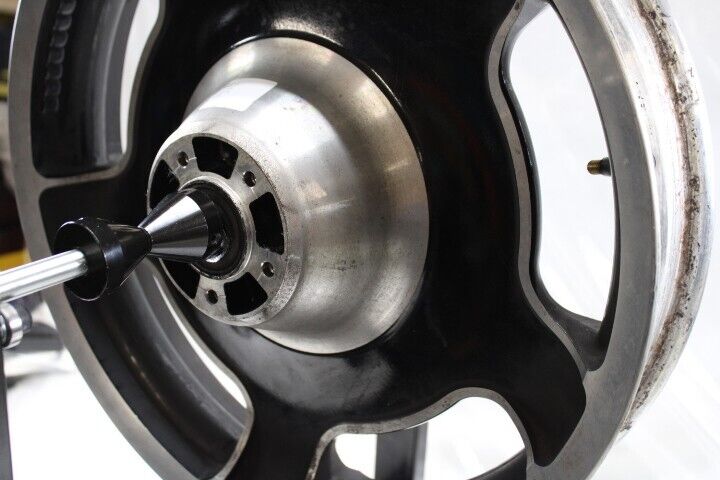 OEM Harley Davidson Front Wheel 17" x 3" ABS Streetglide 41285-09