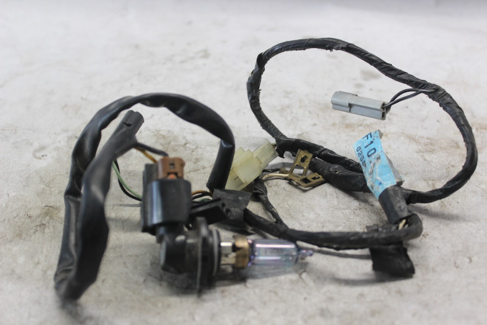 WIRING HARNESS 2 HEADLIGHT HARNESS 36620-24F10 2002 SUZUKI HAYABUSA GSX1300R