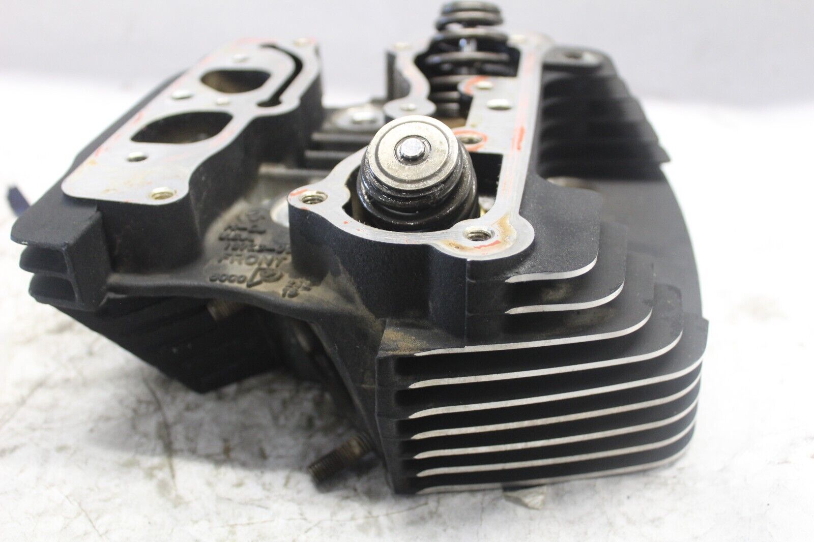 FRONT CYLINDER HEAD 16722-05, 16723-99 2005 SOFTAIL DELUXE FLSTNI