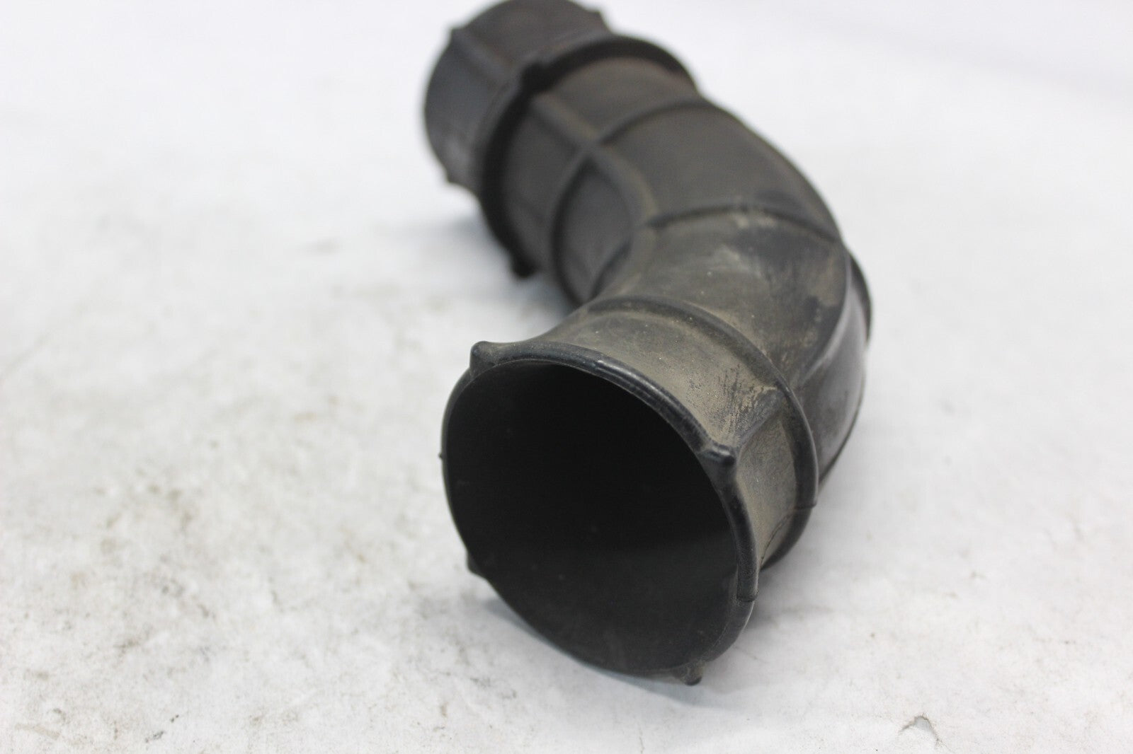 AIR CLEANER DUCT 17251-MW0-000 1998 HONDA CBR900RR