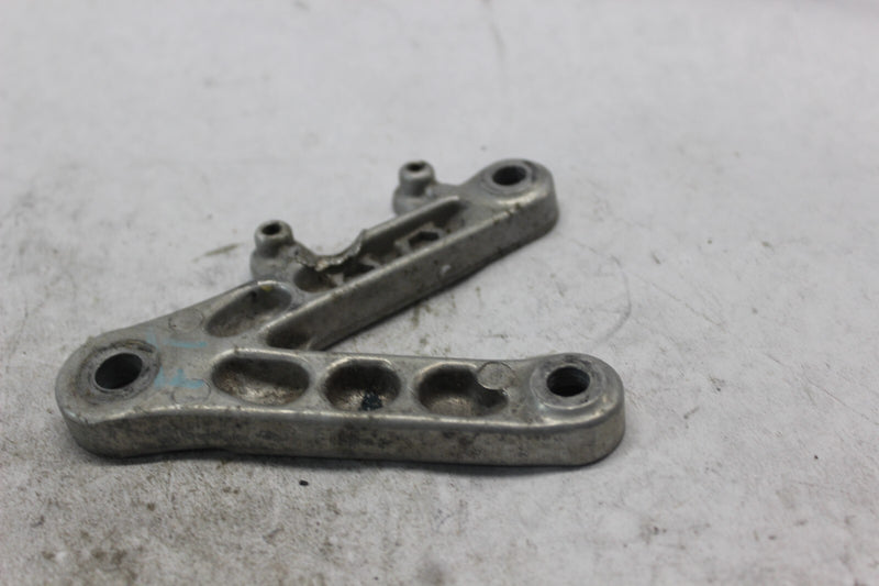 LEFT MAIN STEP HOLDER 50700-MAS-E00 1998 HONDA CBR900RR