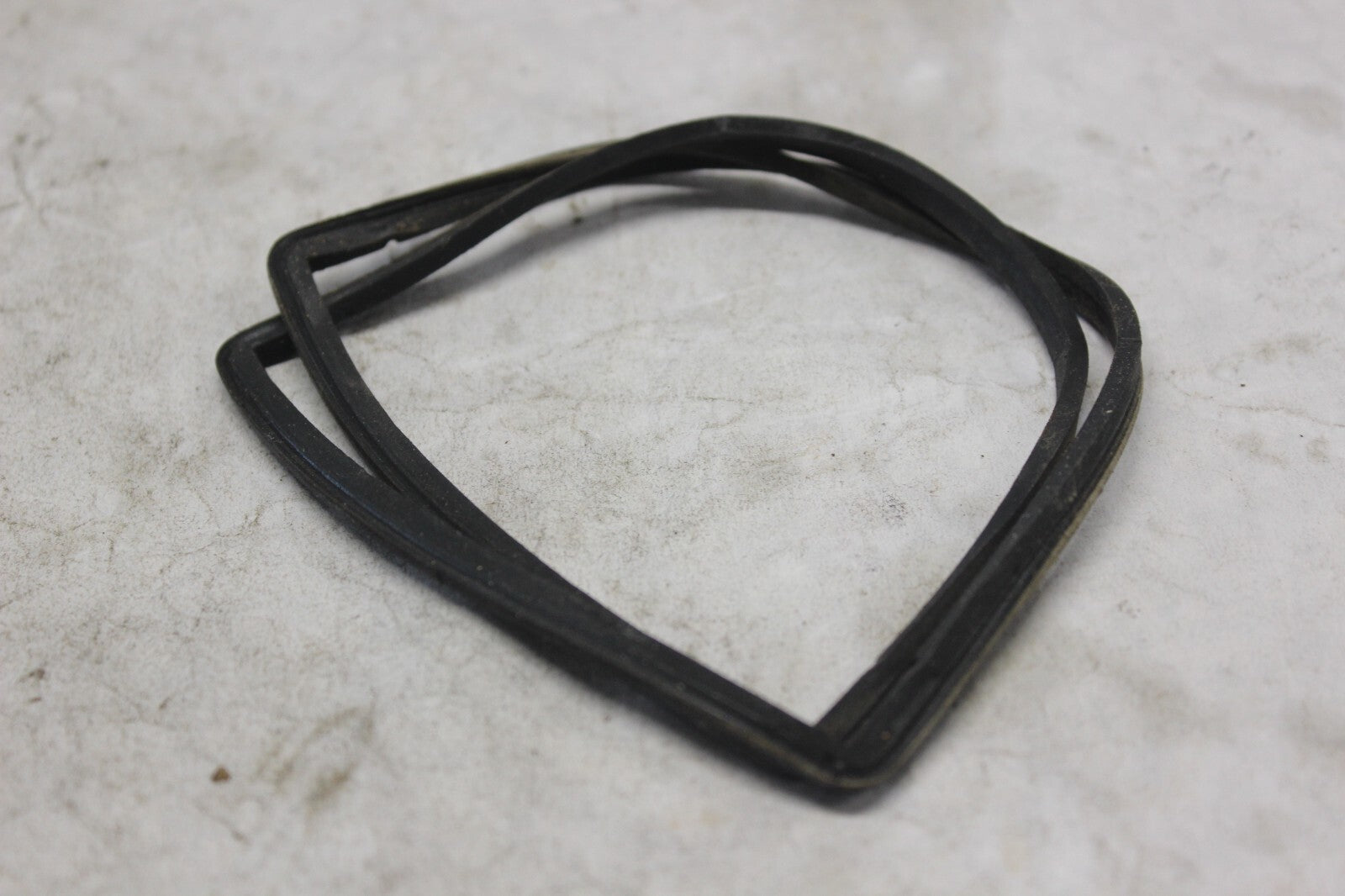 TAILLIGHT LENS GASKET 33709-422-003 1982 HONDA GOLDWING GL1100A