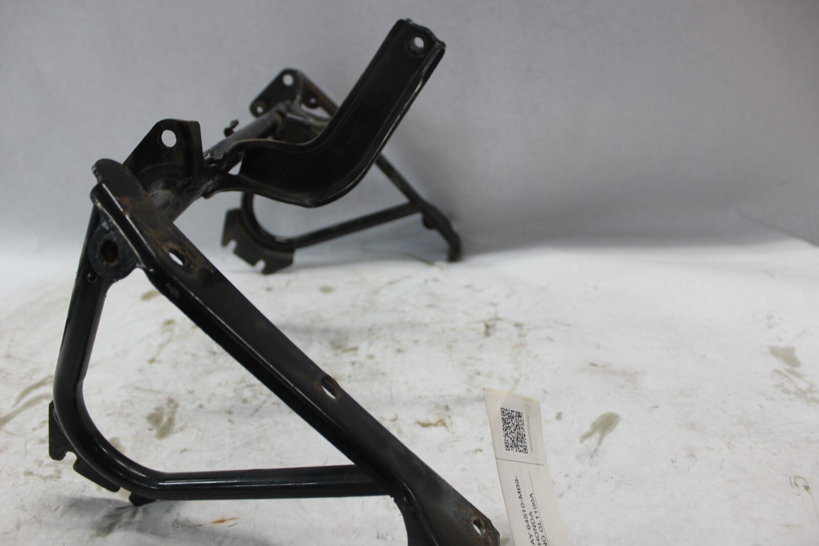 COWL STAY 64510-MB9-970 1982 HONDA GOLDWING GL1100A