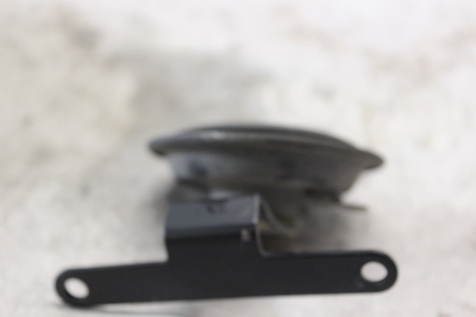 Horn 12v 3amp 105db TESTED/ WORKS 38500-24F00 2002 SUZUKI HAYABUSA GSX1300R