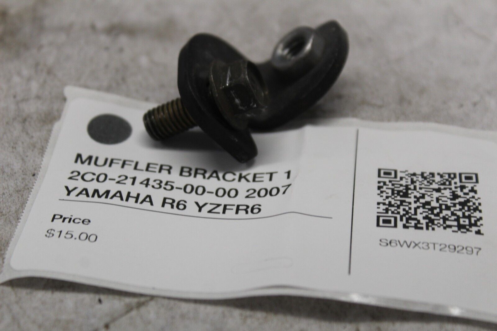 MUFFLER BRACKET 1 2C0-21435-00-00 2007 YAMAHA R6 YZFR6