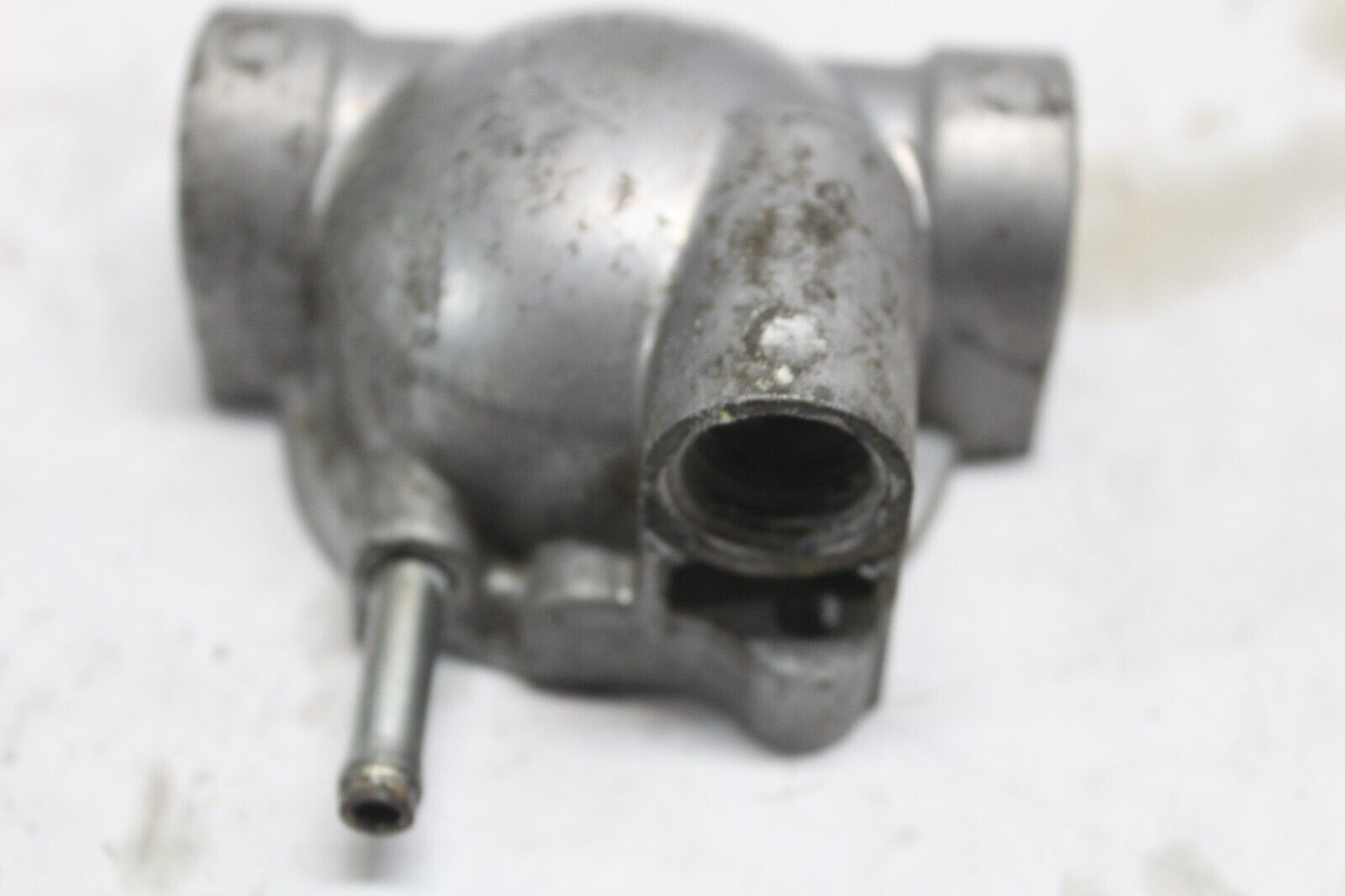 THERMOSTAT CASE 19411-415-000 1982 GL500I SILVERWING