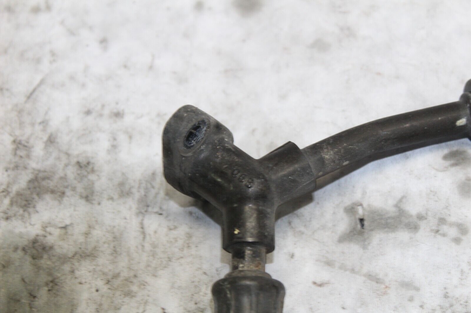 CYLINDER HEAD OIL COOLER HOSE 11328-48B04 2001 SUZUKI BANDIT GSF1200S
