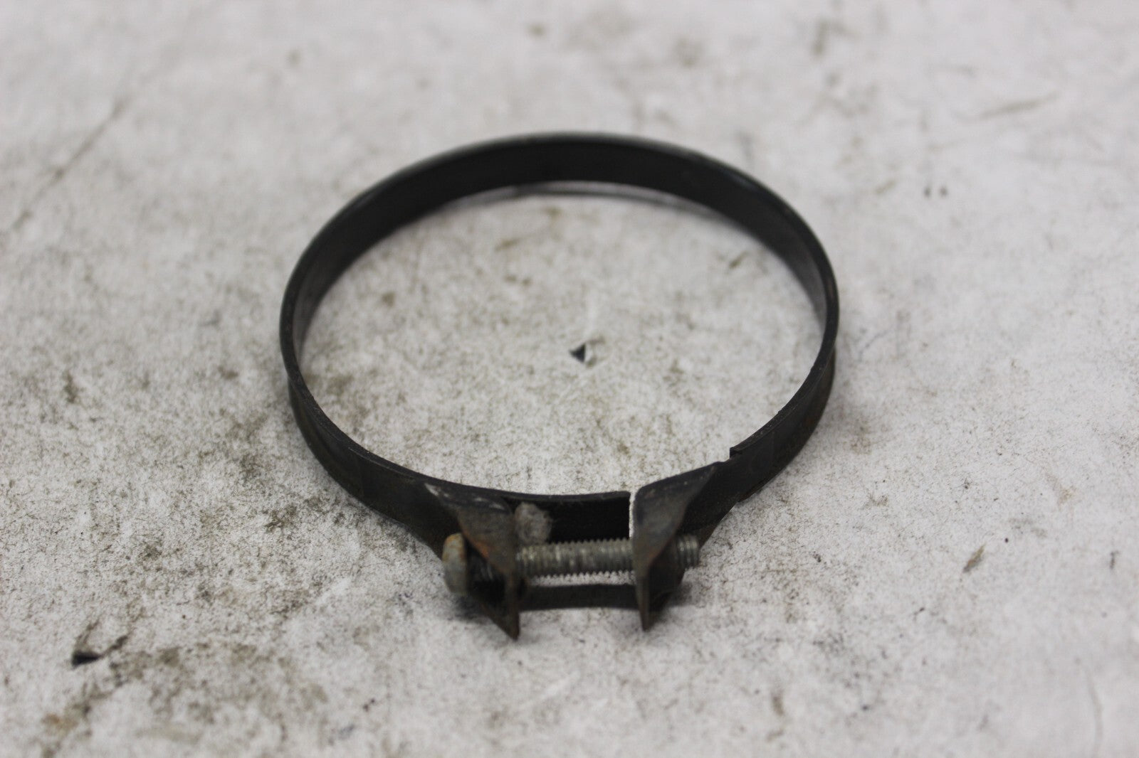 AIR CLEANER TUBE CLAMP 17255-MN1-670  1998 HONDA CBR900RR