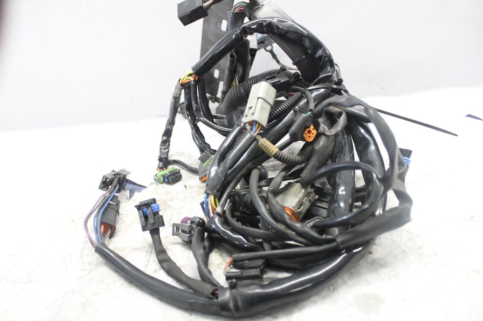 MAIN WIRING HARNESS 70431-04 2005 HD SOFTAIL DELUXE FLSTNI