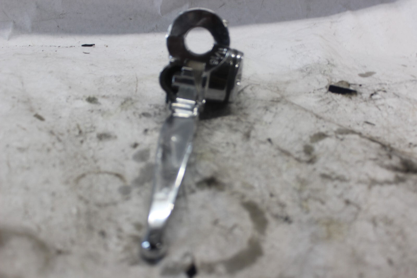 11/16 BORE CHROME MASTER CYLINDER 2005 HARLEY DAVIDSON ROADGLIDE 45105-05