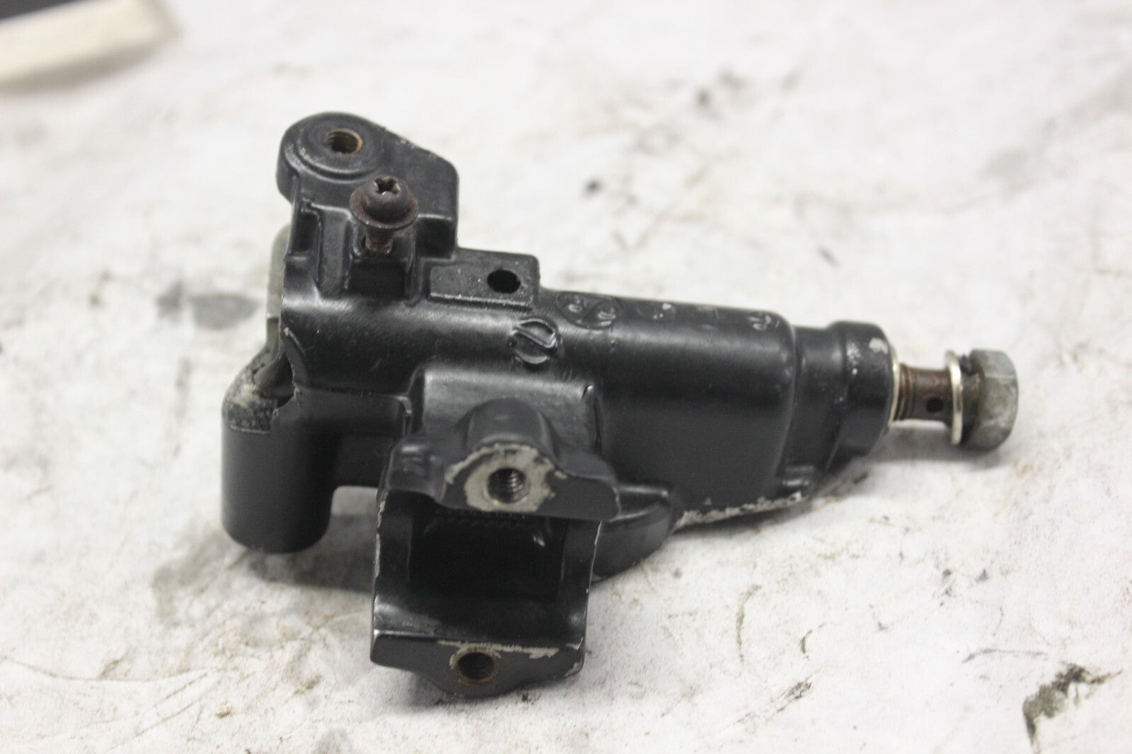 FRONT BRAKE MASTER CYLINDER 45500-MA5-672 1982 HONDA GL500I SILVERWING
