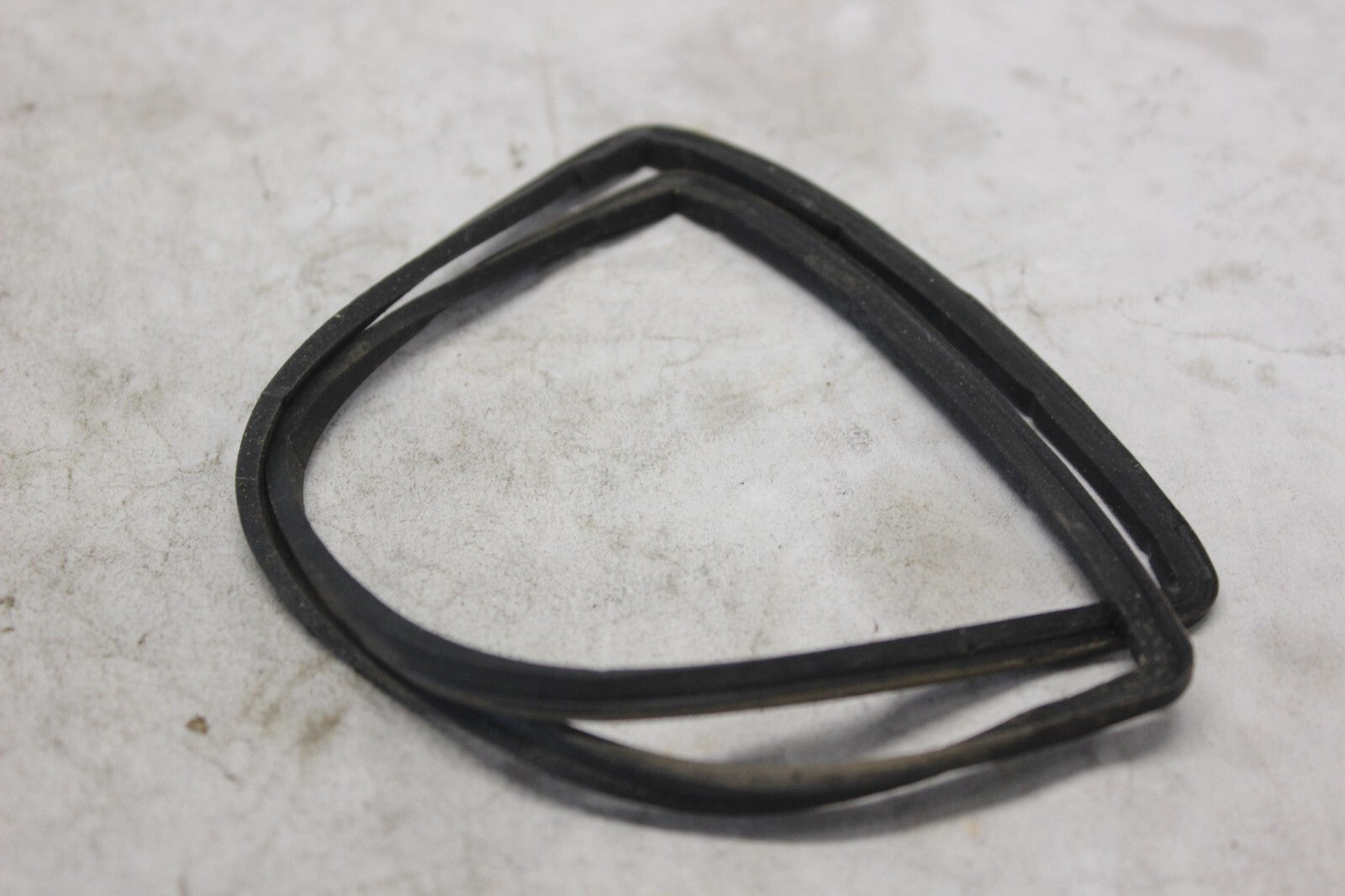 TAILLIGHT LENS GASKET 33709-422-003 1982 HONDA GOLDWING GL1100A