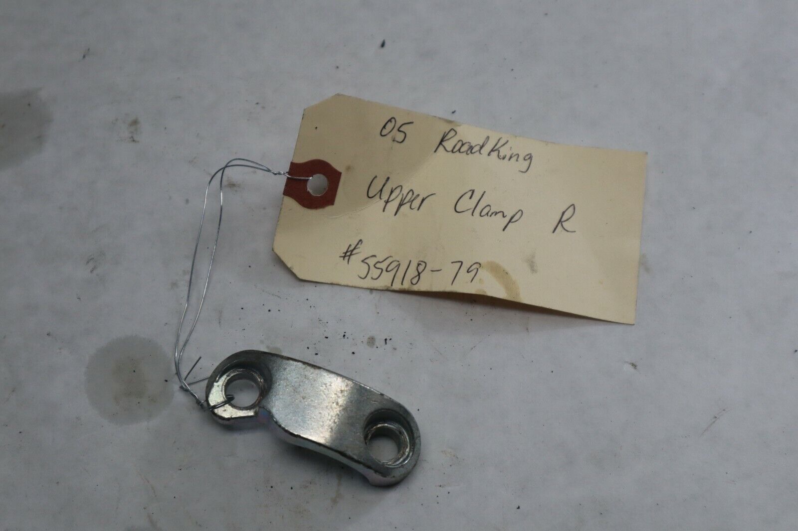 OEM Harley Davidson Upper Handlebar Clamp RIGHT 2005 Road King Blk/Red 55918-79