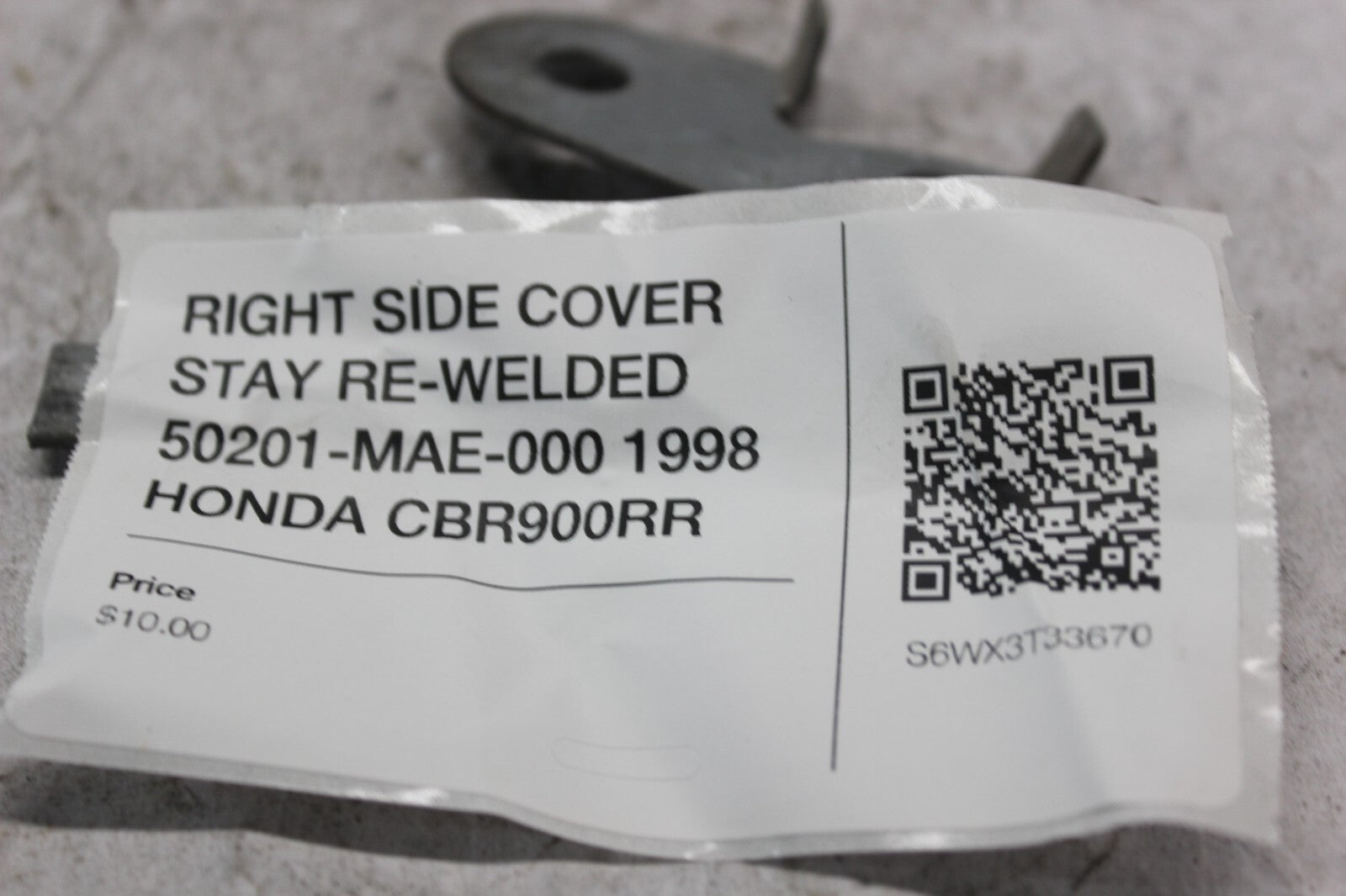 RIGHT SIDE COVER STAY RE-WELDED 50201-MAE-000 1998 HONDA CBR900RR