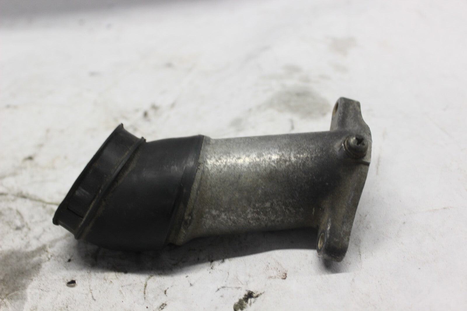 LEFT CARBURETOR INSULATOR 16221-MA1-000 1982 HONDA GL500I SILVERWING