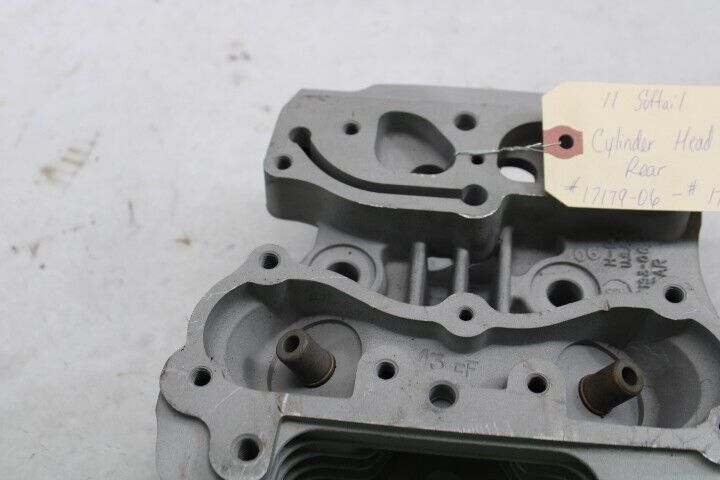OEM Harley Davidson Cylinder Head Rear Bare 17179-06 on part 17193-06