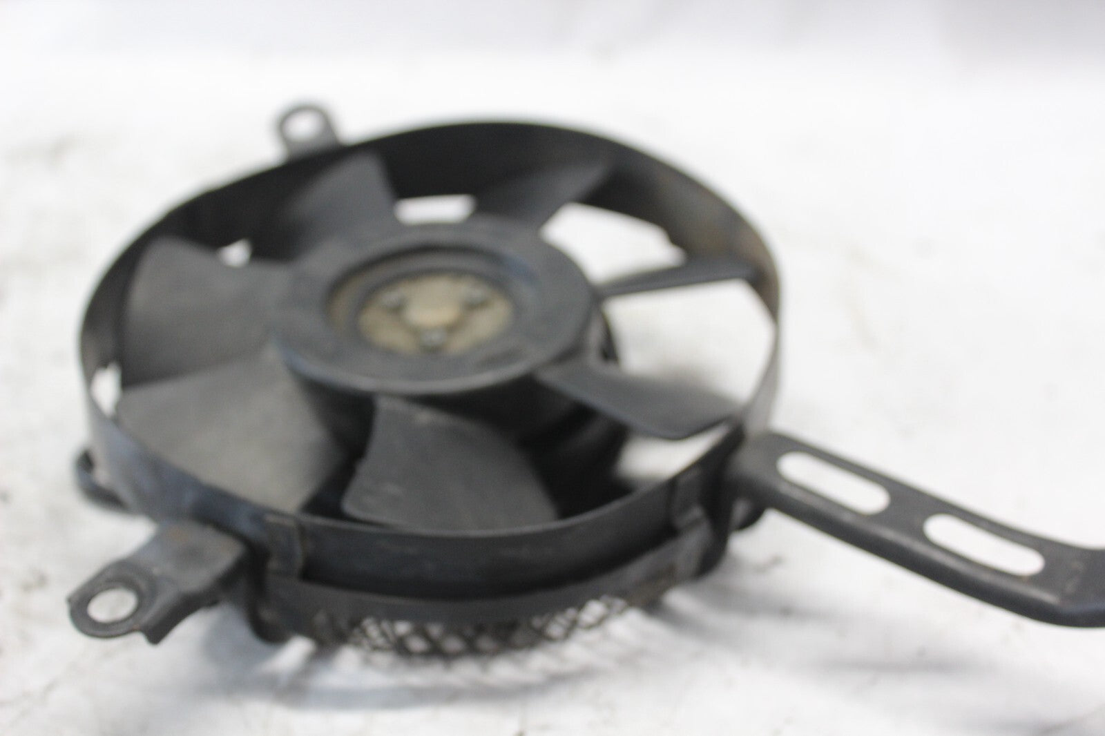 RADIATOR FAN ASSY TESTED/WORKS 17810-40F00 2002 SUZUKI GSX-R1000