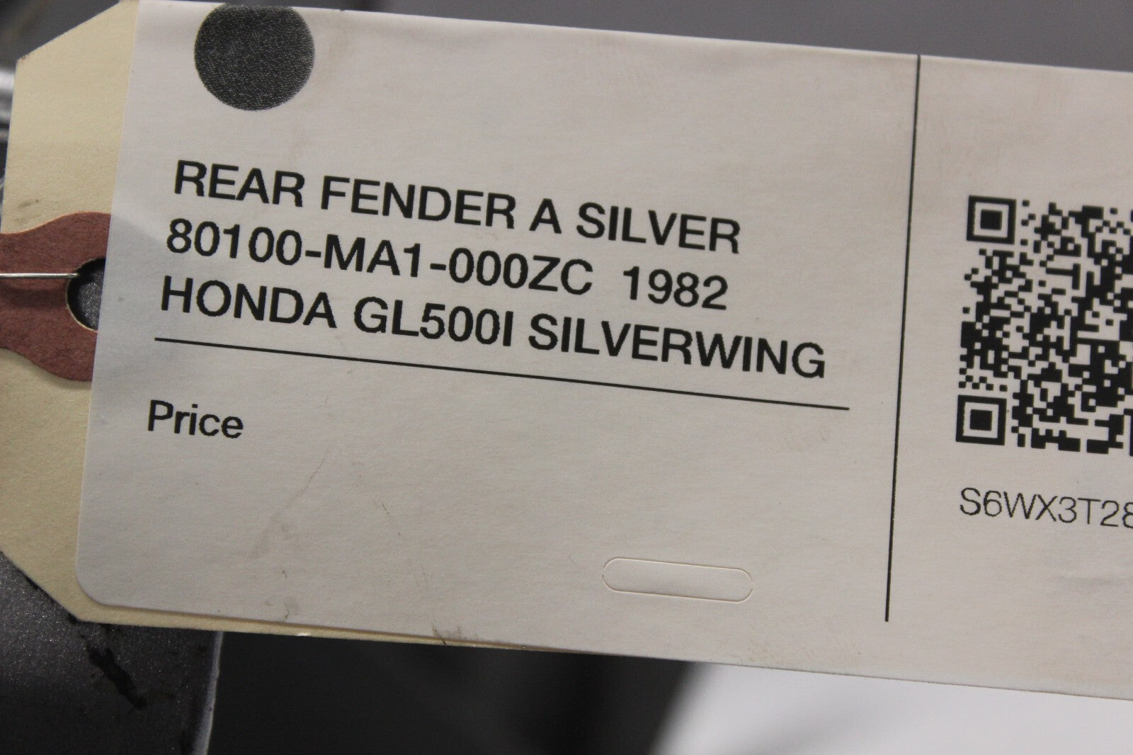 REAR FENDER A SILVER 80100-MA1-000ZC  1982 HONDA GL500I SILVERWING