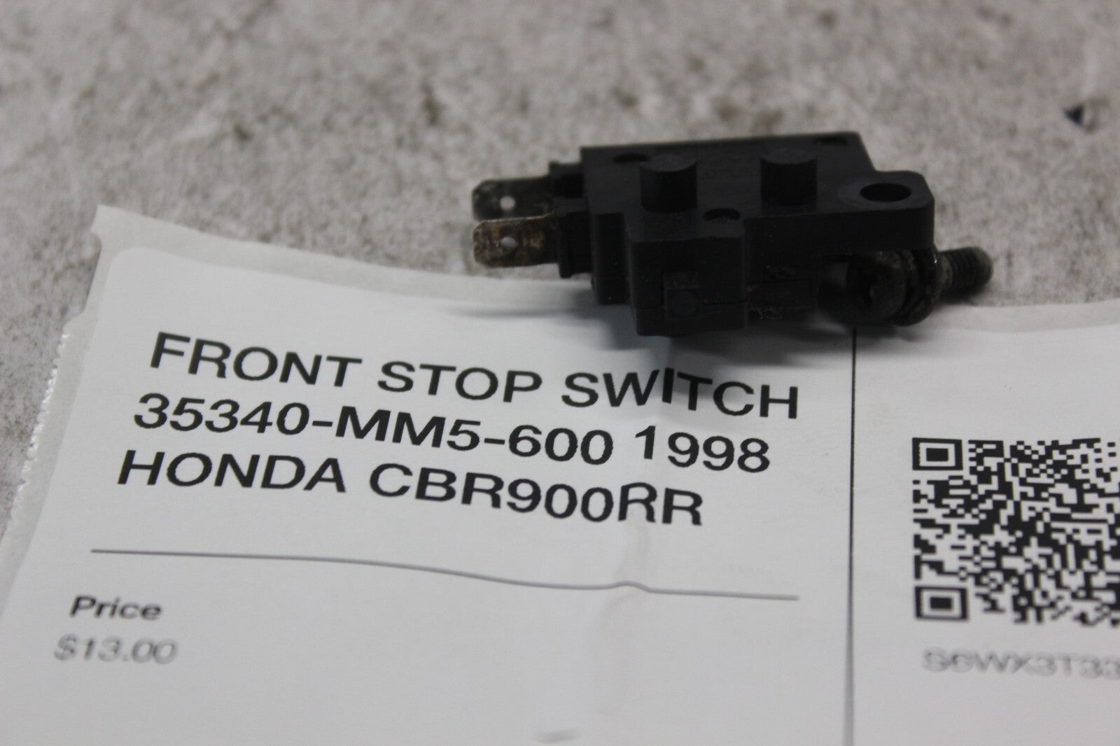 FRONT STOP SWITCH 35340-MM5-600 1998 HONDA CBR900RR