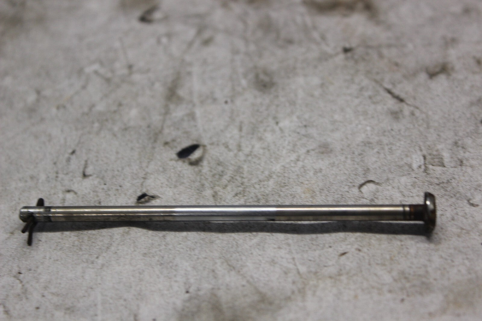 LICENSE PLATE SETTING PIN 84702-MB9-770 1982 HONDA GOLDWING GL1100A