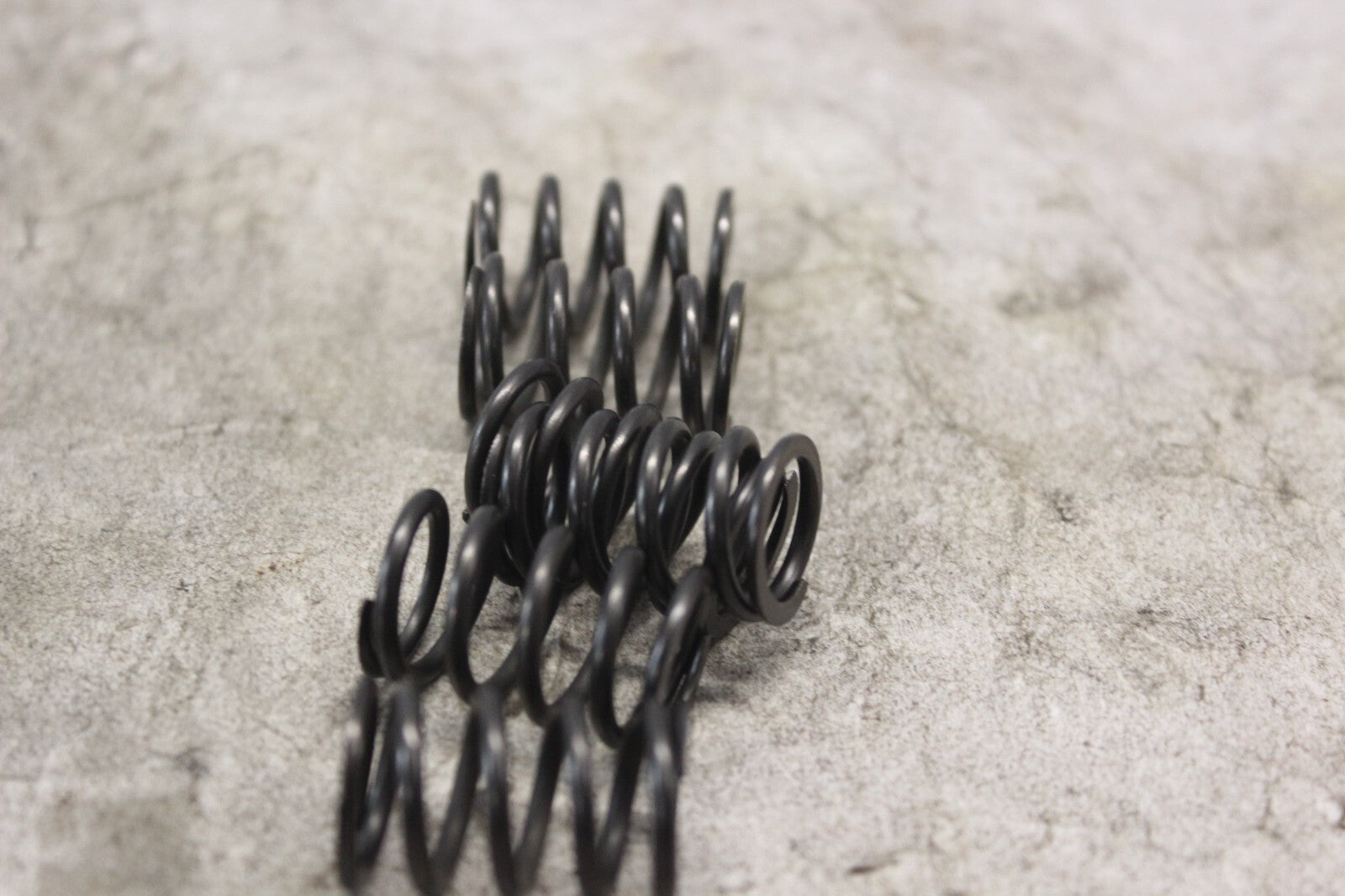 CLUTCH SPRING (6) 2002 SUZUKI HAYABUSA GSX1300R 21413-24F10