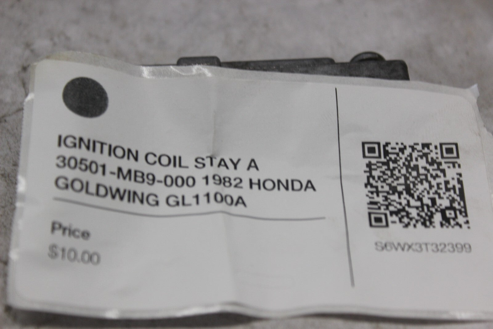 IGNITION COIL STAY A 30501-MB9-000 1982 HONDA GOLDWING GL1100A