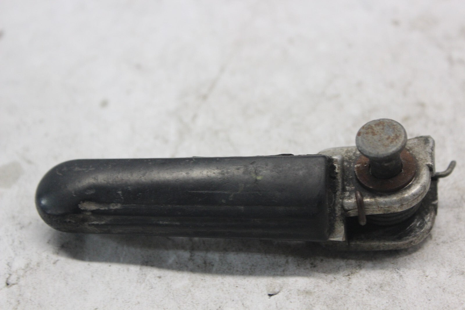 MAIN STEP BAR LEFT 50670-KV3-700 1998 HONDA CBR900RR