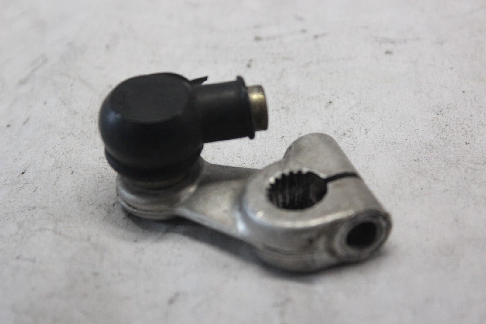 GEARSHIFT LINK ARM 25520-24F00 2002 SUZUKI GSX-R1000