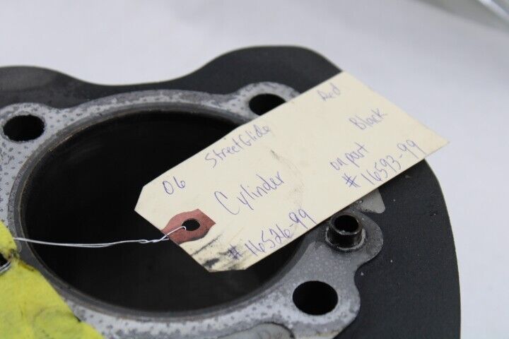 OEM Harley Davidson Cylinder Barrel Jug 88” 2006 Streetglide Grey 16526-99