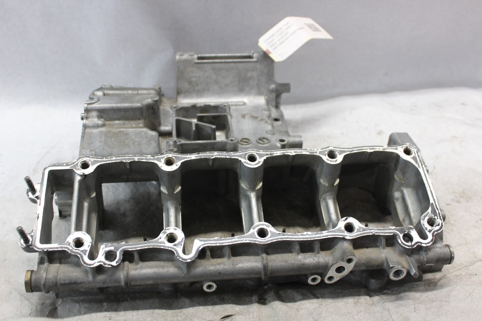 CRANKCASE TOP ASSY 11302-24811 2002 SUZUKI HAYABUSA GSX1300R