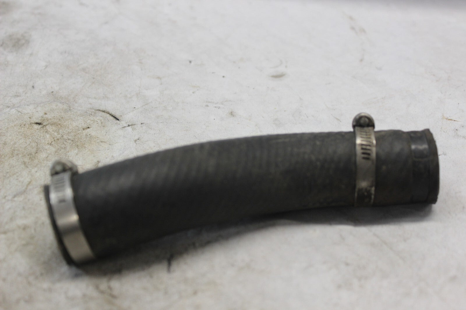 CYLINDER INLET HOSE 17853-24F00 2002 SUZUKI HAYABUSA GSX1300R