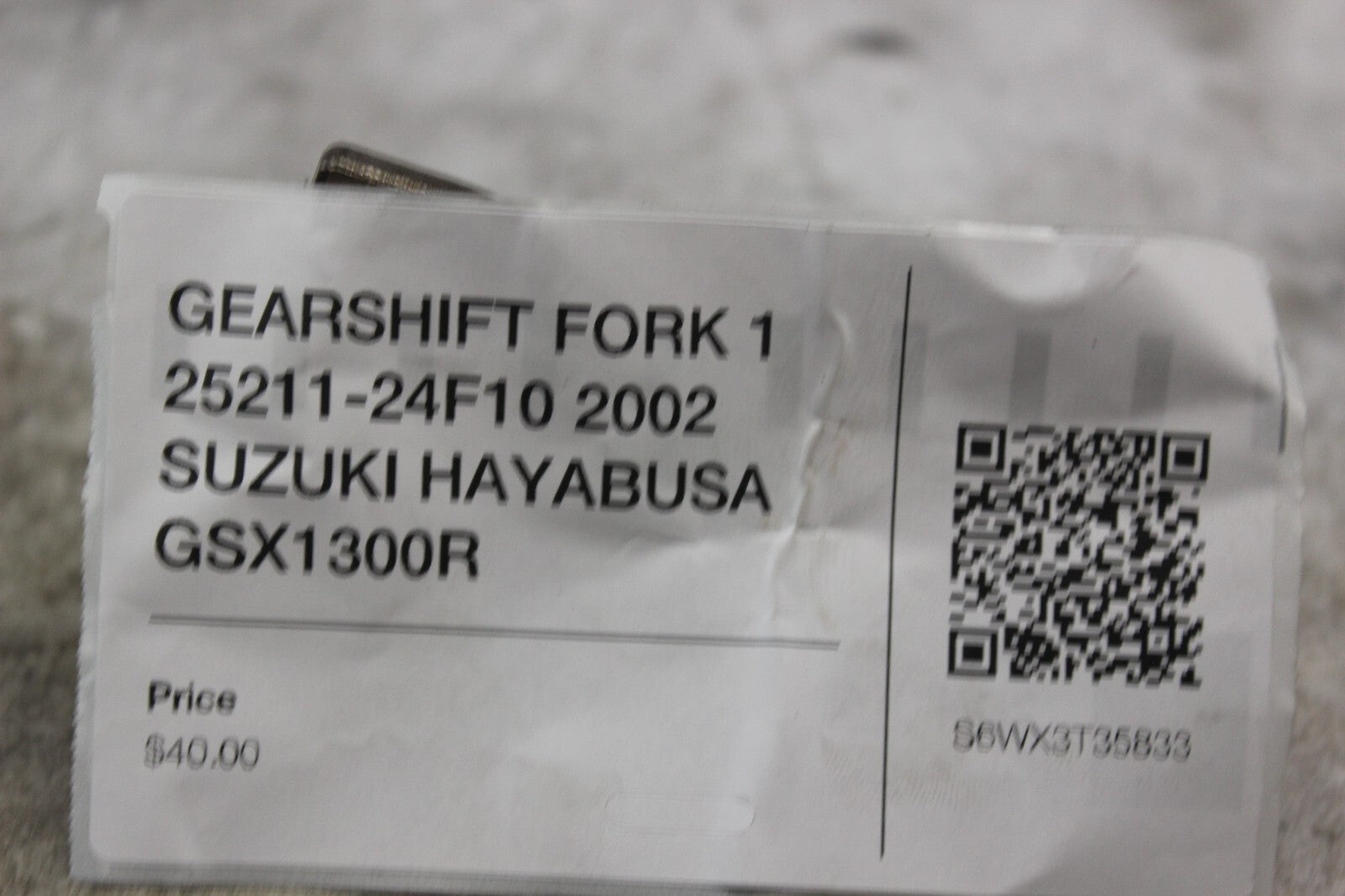 GEARSHIFT FORK 1 25211-24F10 2002 SUZUKI HAYABUSA GSX1300R