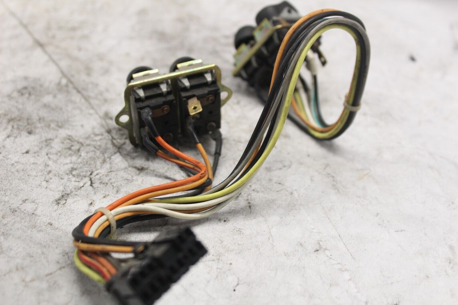 INNER FAIRING CAP WIRE HARNESS ASSY W/CRUISE 70279-96 1997 ELECTRAGLIDE FLHTC-I