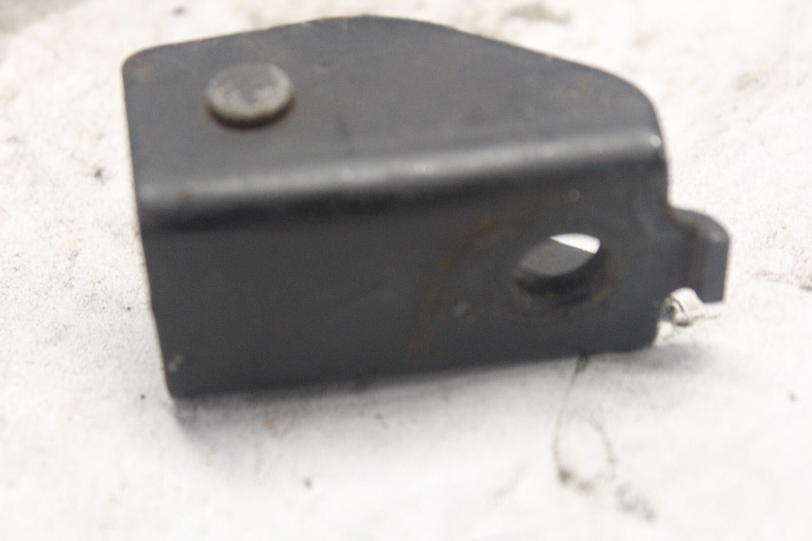 PASSENGER FOOTPEG BRACKET 50711-415-010 1982 HONDA GL500I SILVERWING