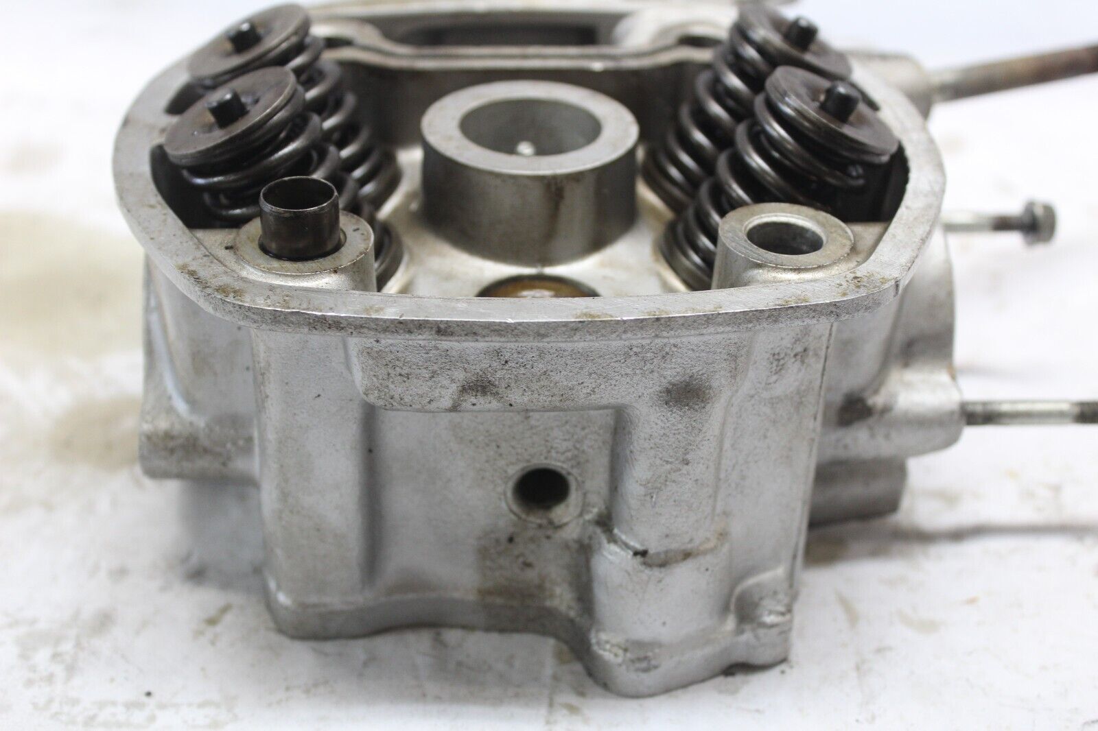 RIGHT CYLINDER HEAD 12200-MA1-000 1982 GL500I SILVERWING
