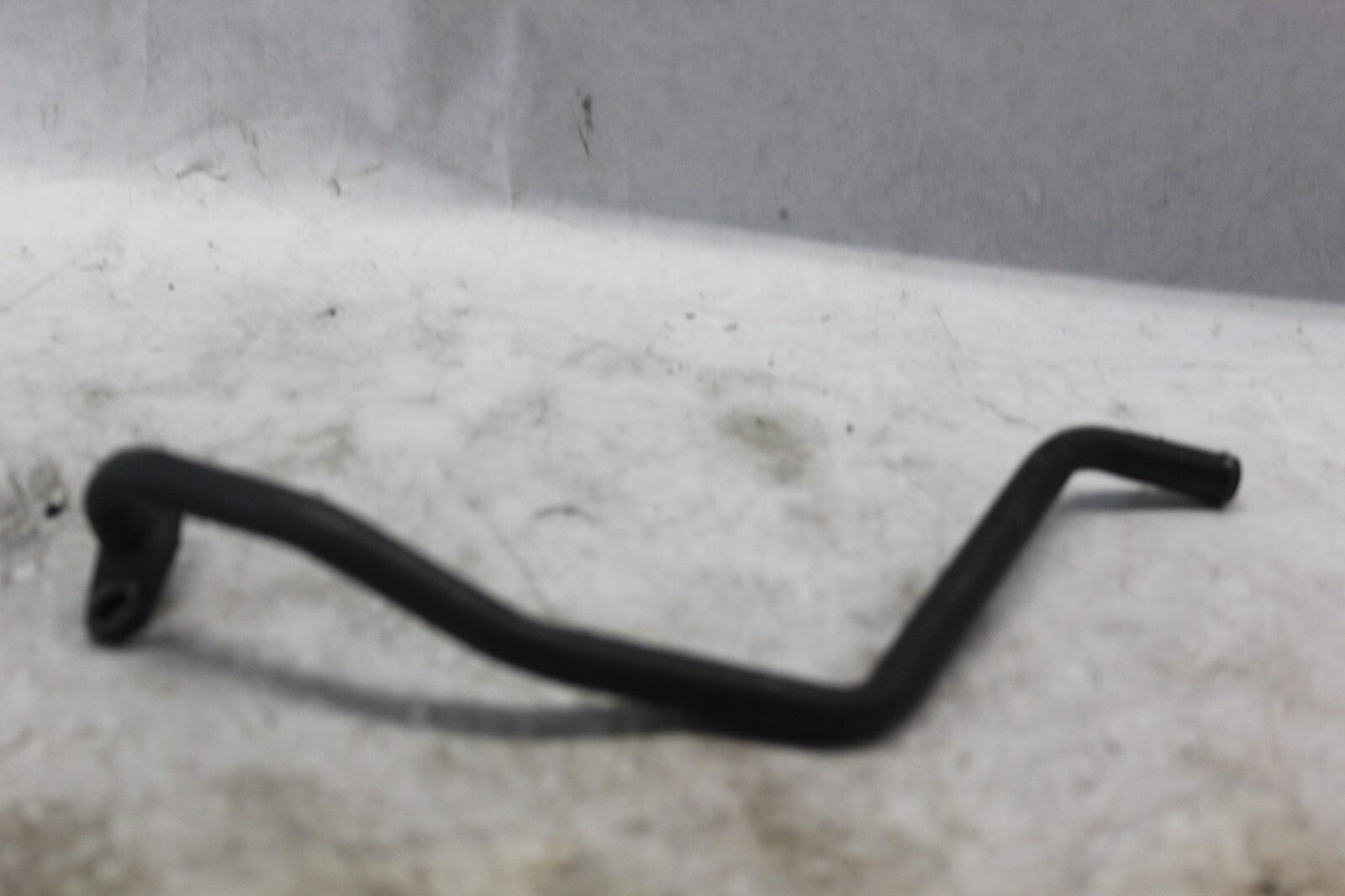 2ND AIR PIPE 2 18420-24F00 2002 SUZUKI HAYABUSA GSX1300R