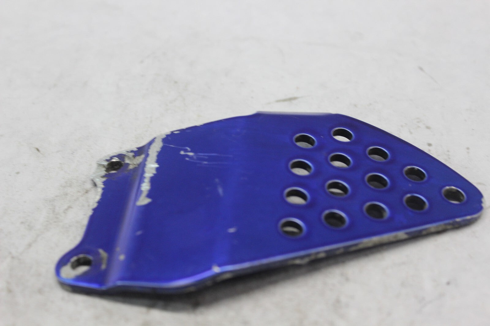 RIGHT STEP GUARD SEE PHOTOS 50607-MAS-E00 1998 HONDA CBR900RR
