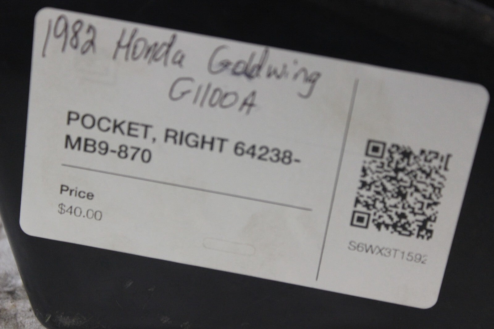 POCKET, RIGHT 64238-MB9-870 1982 HONDA GOLDWING GL1100A