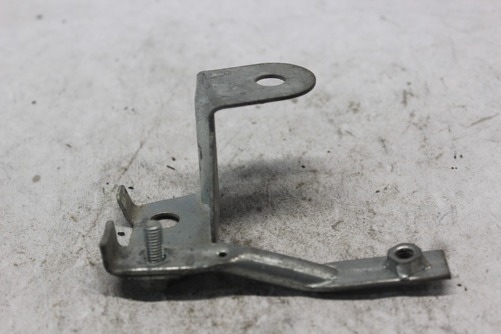 LEFT SIDE COVER STAY 50202-MAE-000 1998 HONDA CBR900RR