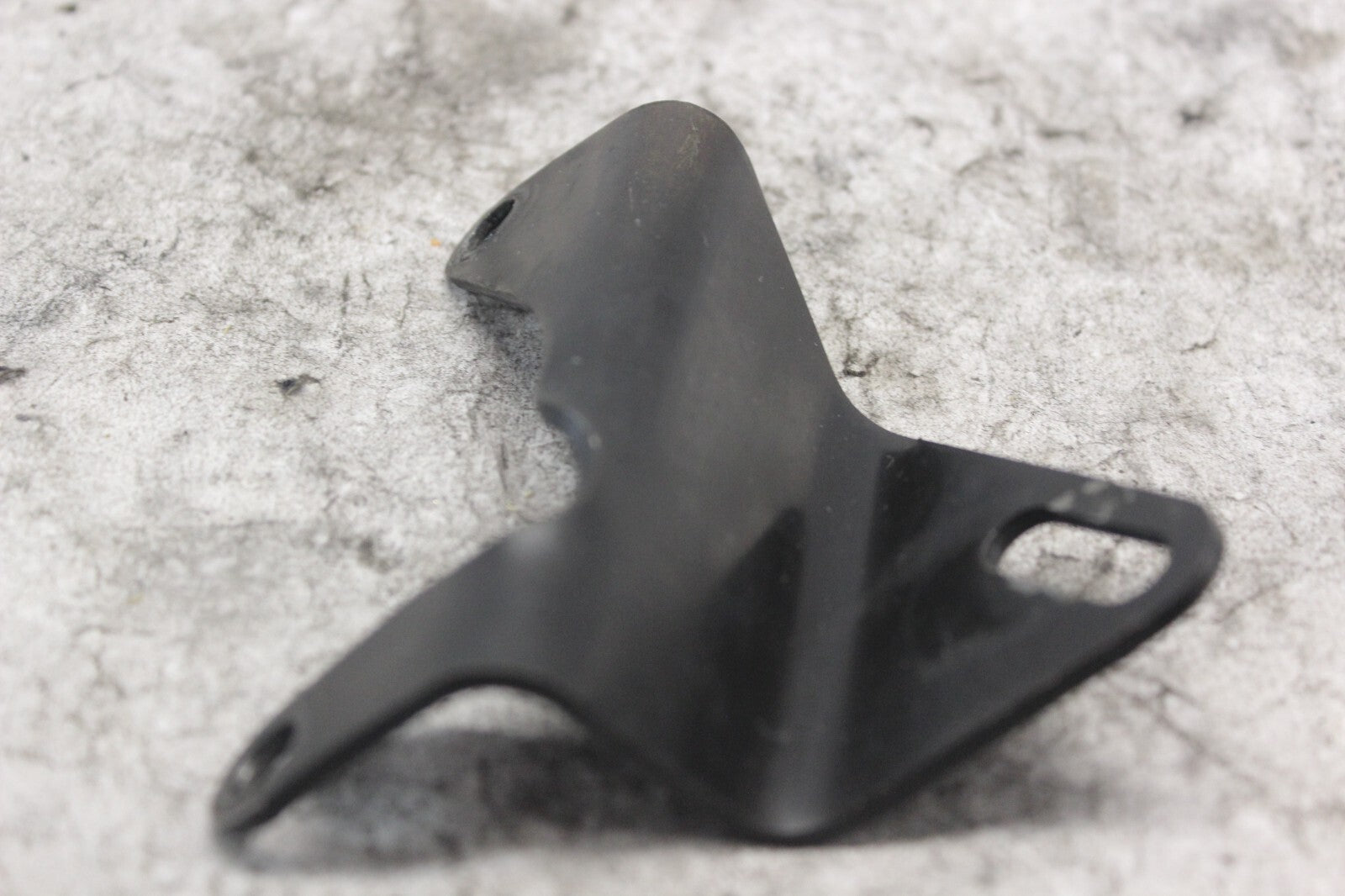 EXHAUST MOUNT AT STARTER SUPPORT BRACKET 65988-07 2008 H-D ELECTRAGLIDE FLHT