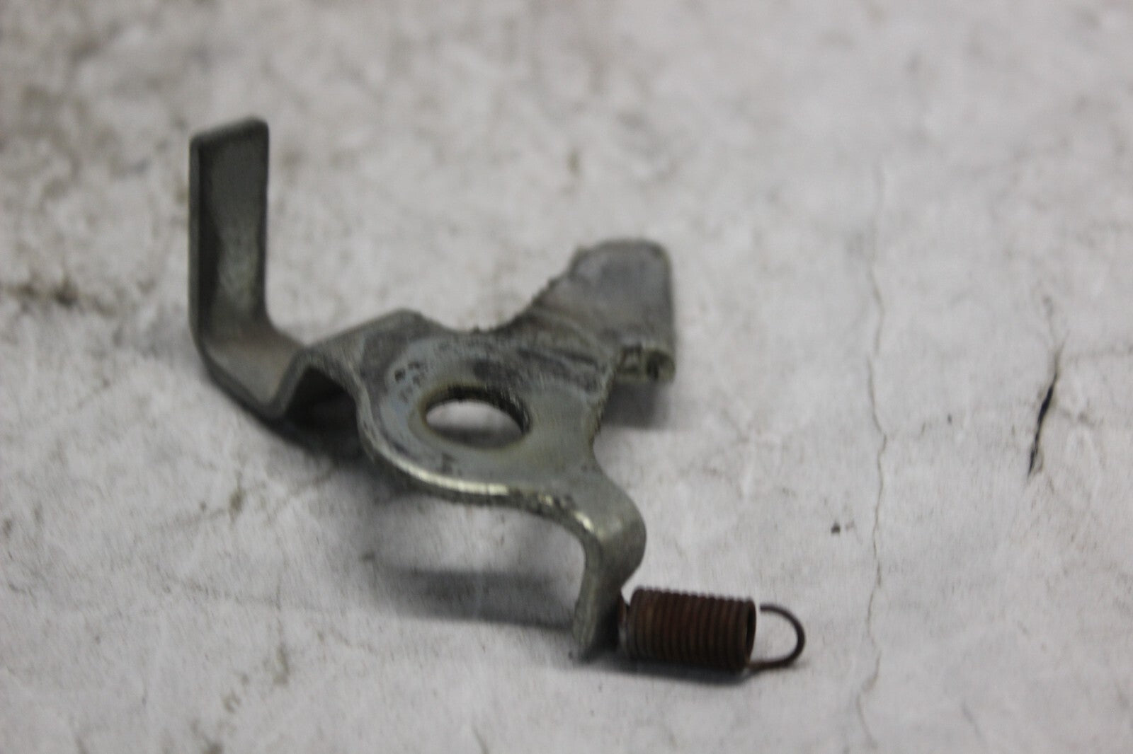 SEAT LOCK PLATE W/ SPRING ( LEVER ) 77232-MAS-E00 1998 HONDA CBR900RR