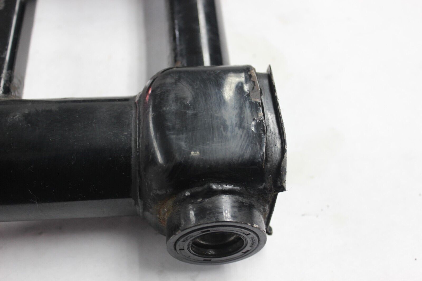 REAR SWINGARM 52100-MB1-700ZA 1983 HONDA VF750C MAGNA