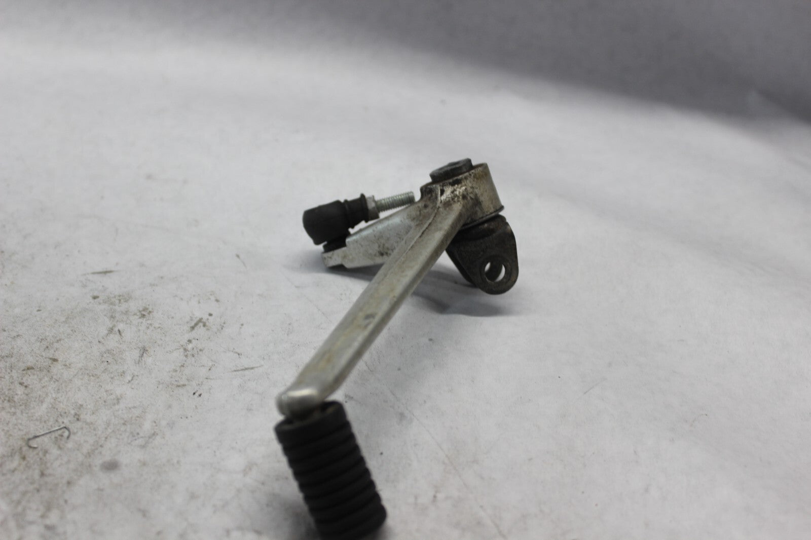 GEARSHIFT PEDAL W/ MAIN STEP BRACKET 24720-MAS-000 1998 HONDA CBR900RR