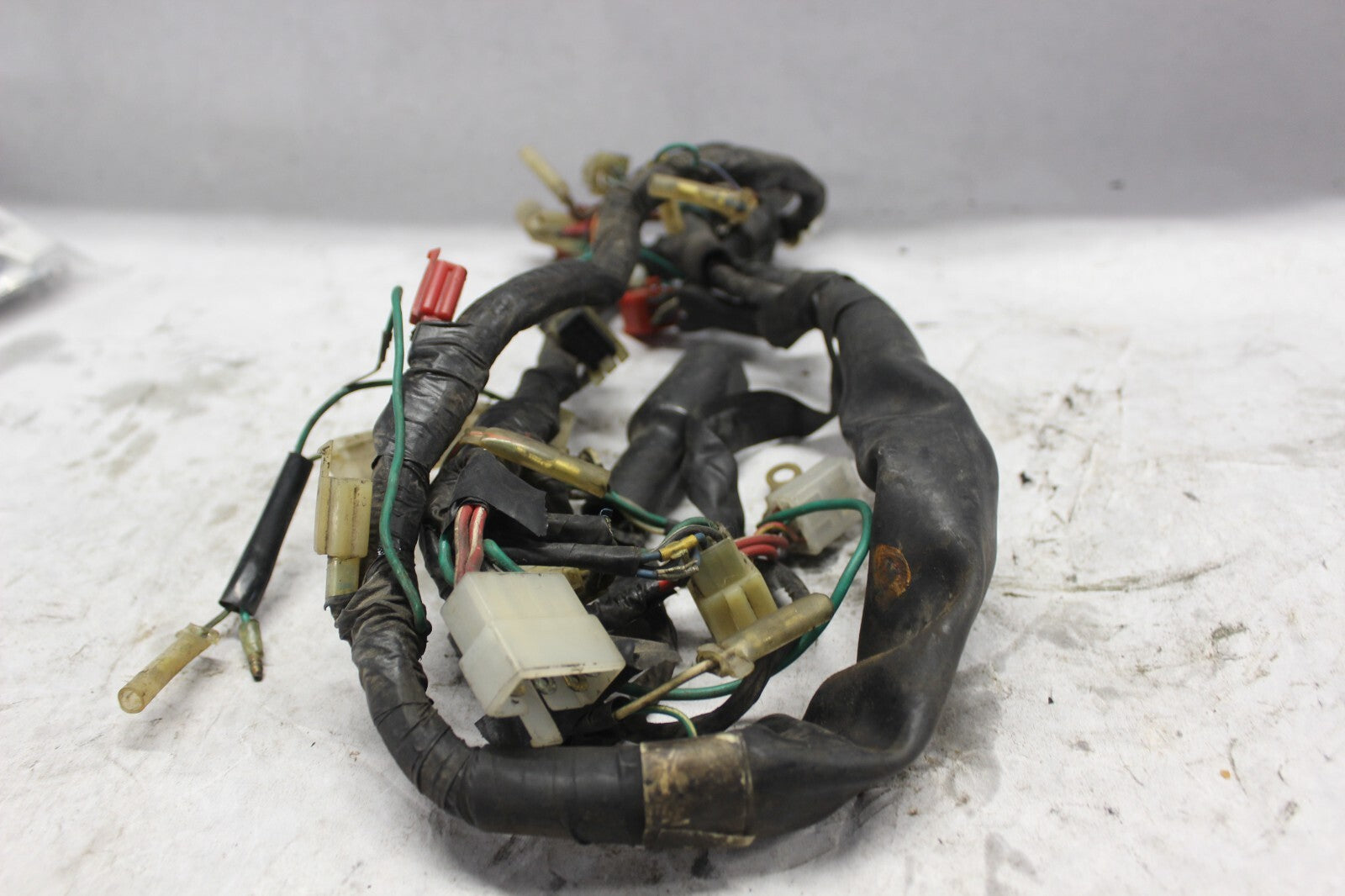 MAIN WIRING HARNESS 32100-MA1-730 1982 HONDA GL500I SILVERWING