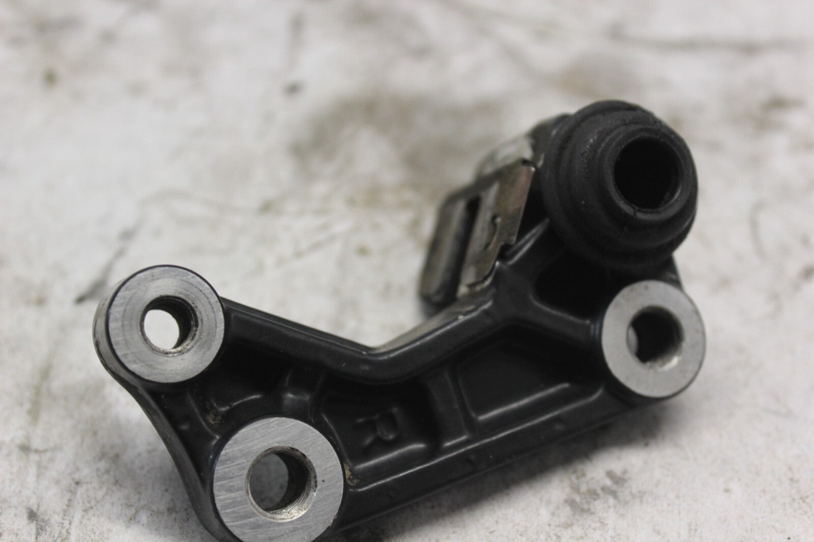 RIGHT CALIPER BRACKET 45210-443-763 1982 HONDA GL500I SILVERWING