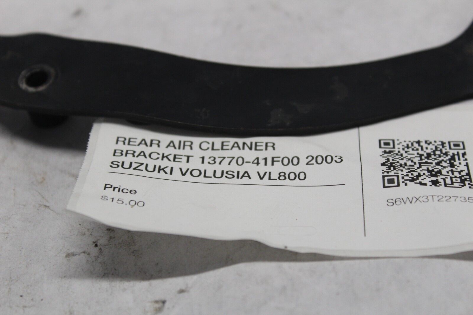 REAR AIR CLEANER BRACKET 13770-41F00 2003 SUZUKI VOLUSIA VL800