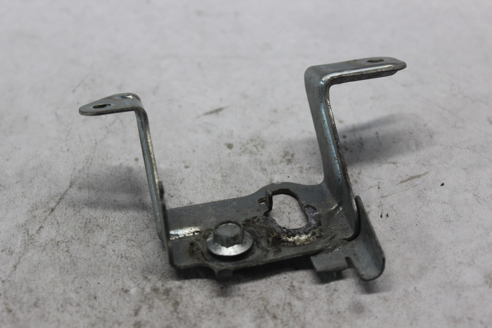 SEAT LOCK STAY 77233-MAS-E00 1998 HONDA CBR900RR